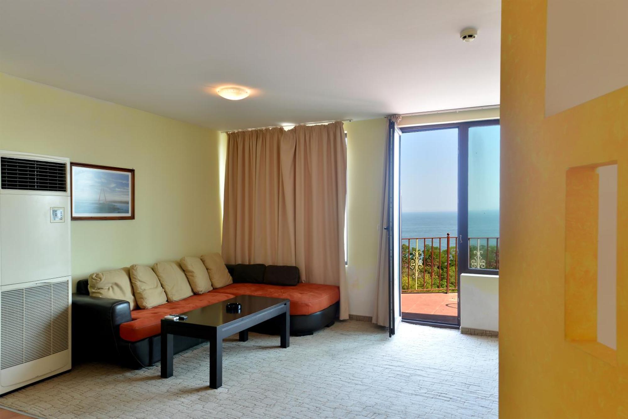 Ellinis Hotel Varna Værelse billede